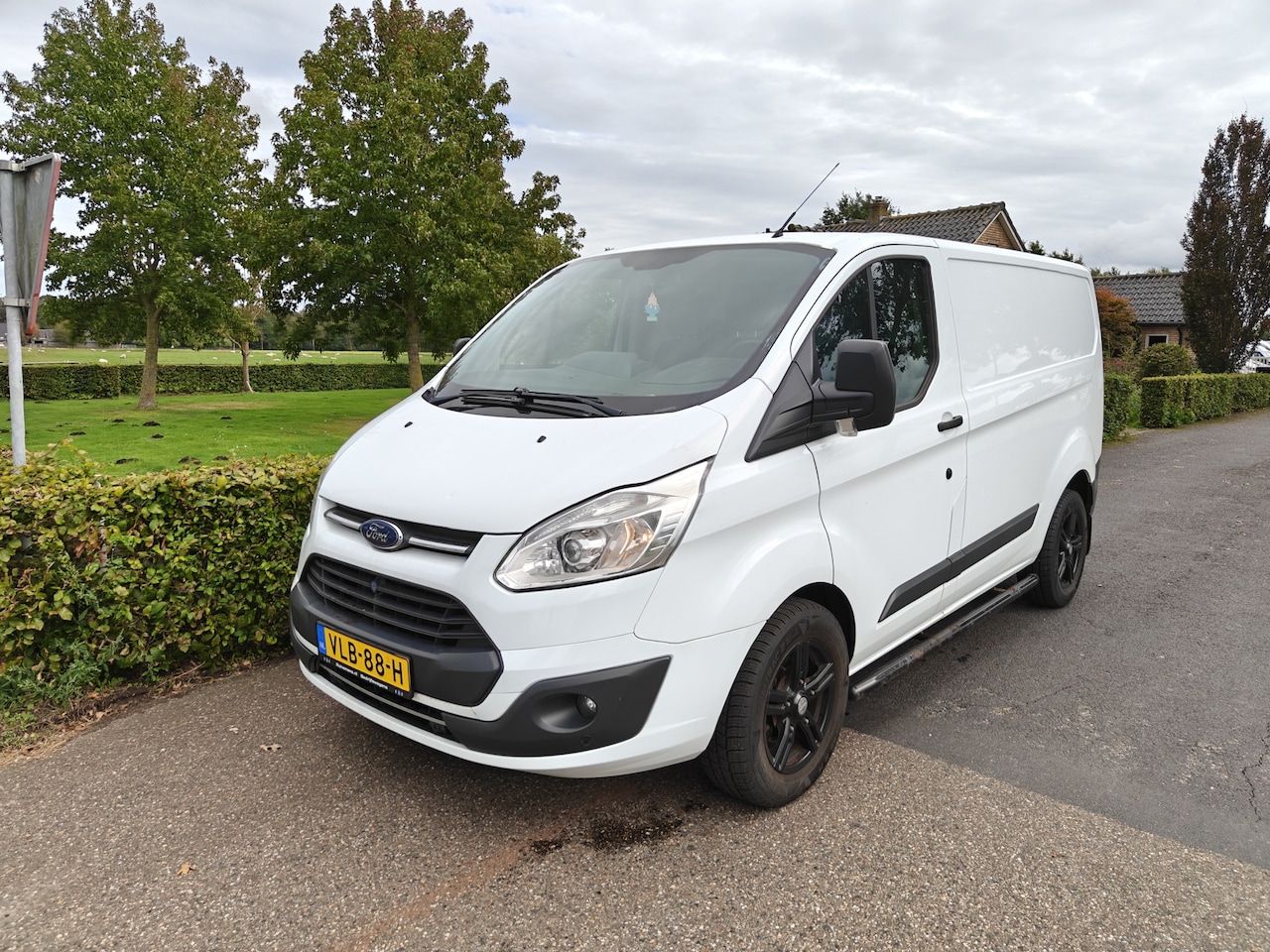 Ford Transit Custom - 270 2.0 TDCI L1H1 Trend AIRCO/AUTOMAAT BJ 2017 - AutoWereld.nl