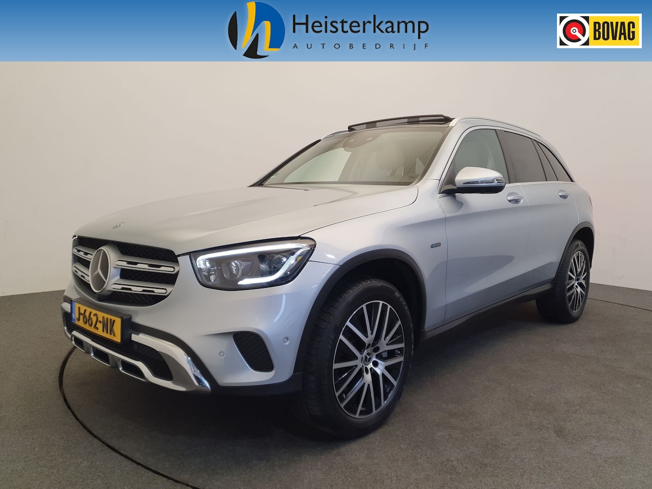 Mercedes-Benz GLC-klasse - 300e 4MATIC Premium Plus Panoramadak, Leder, Burmester - AutoWereld.nl