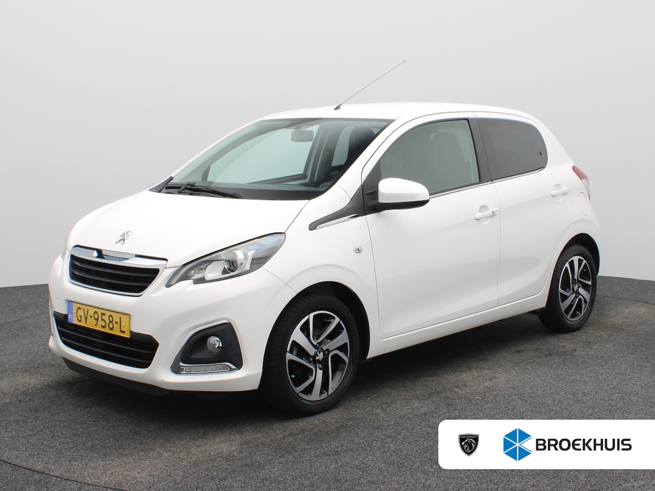 Peugeot 108 - 1.0 VTi Allure | Automaat | Camera | Clima | 15" LMV | Keyless | Scherm | - AutoWereld.nl