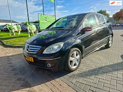 Mercedes-Benz B-klasse - 150 / Hoge instap / APK september 2027