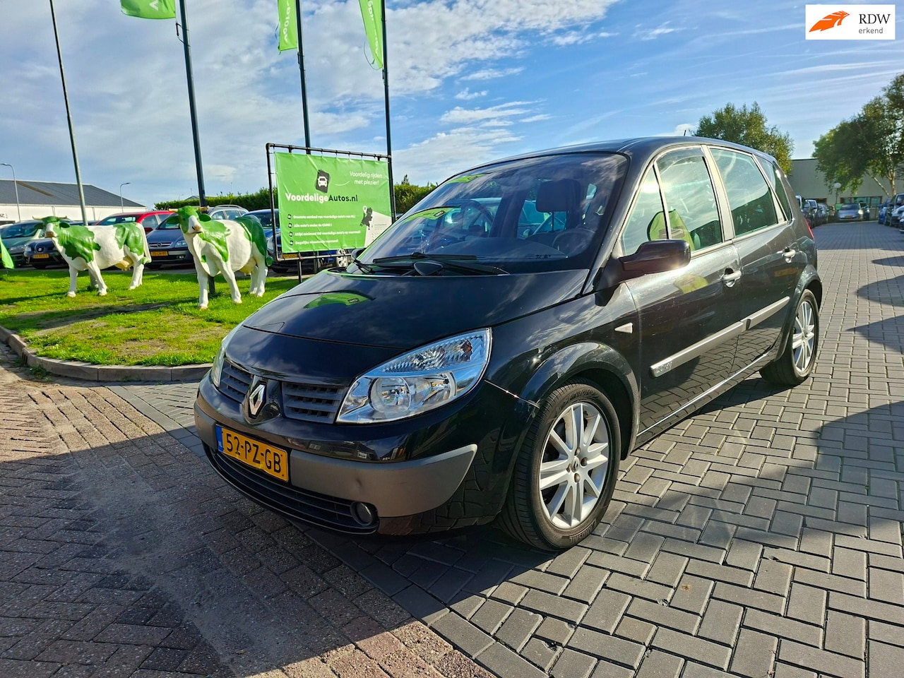 Renault Scénic - 2.0-16V Privilège Luxe / Nette auto / APK okt 2027 - AutoWereld.nl