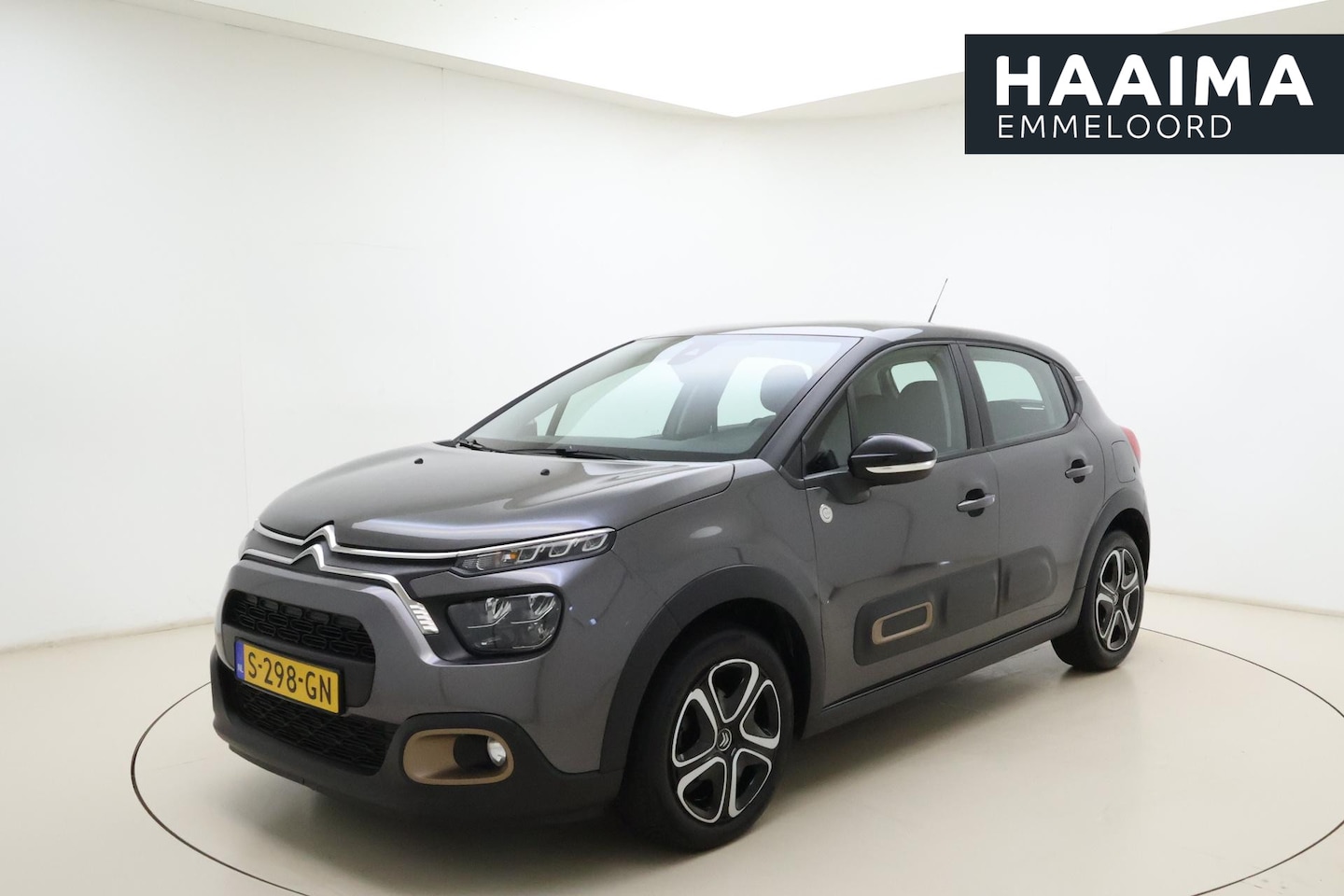 Citroën C3 - 1.2 PureTech C-Series | Navigatie | Climate control | Camera | DAB Radio | Cruise control - AutoWereld.nl