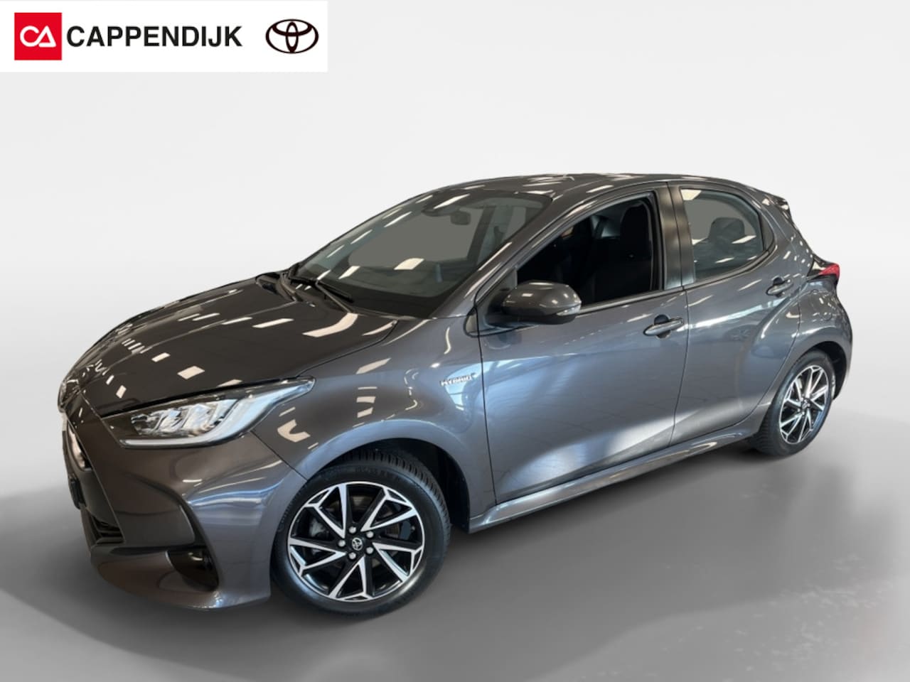 Toyota Yaris - 1.5 Hybrid First Edition | Camera | Apple Carplay | Trekhaak | - AutoWereld.nl