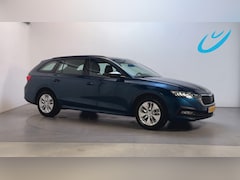 Skoda Octavia Combi - 1.0 e-TSI DSG Ambition Navigatie Trekhaak Parkeersensoren App-Connect DAB+