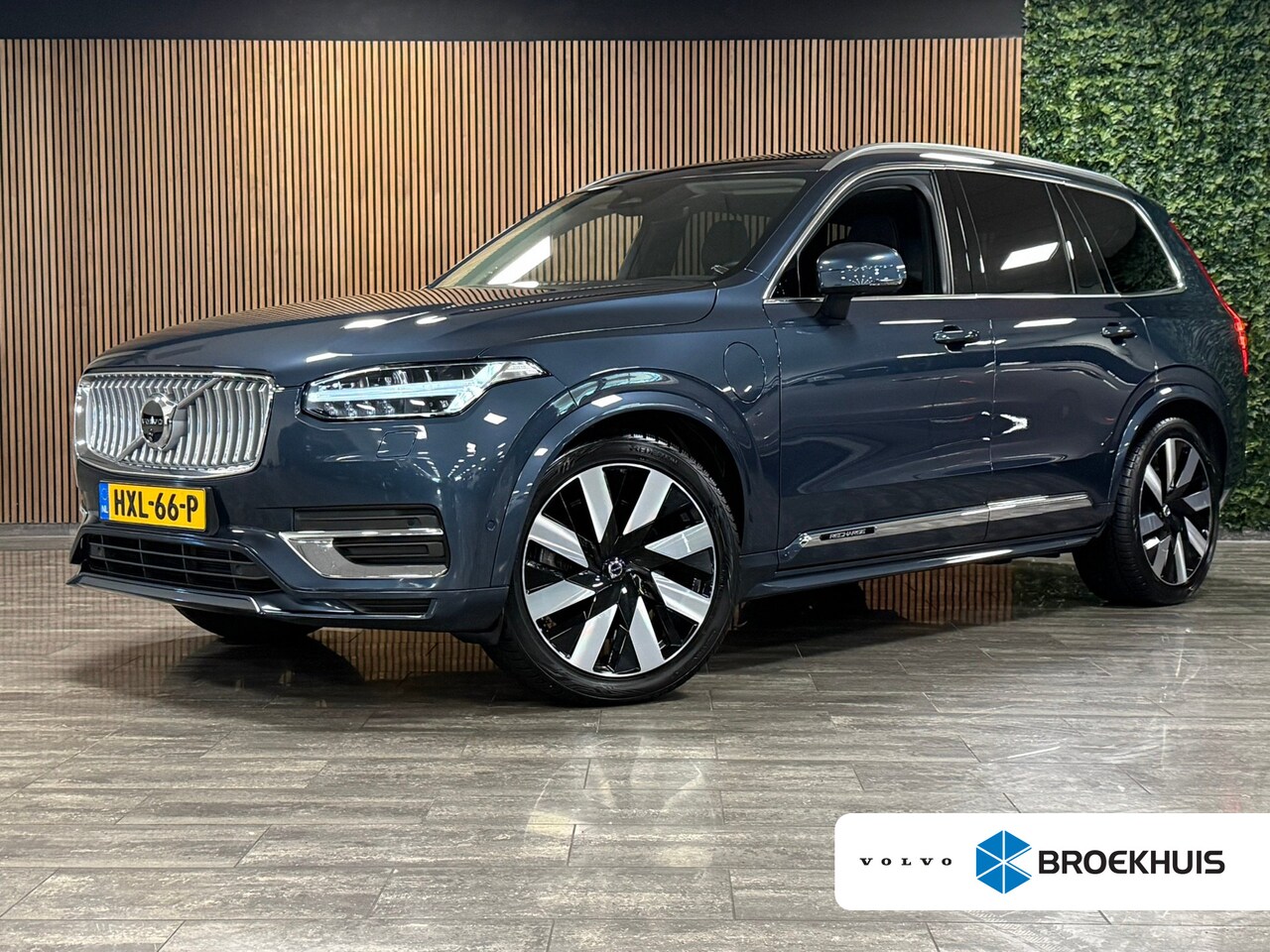 Volvo XC90 - T8 AWD Recharge Plus Bright | Vol! | Luchtvering | Stoelventilatie | 360° Camera | Harman - AutoWereld.nl