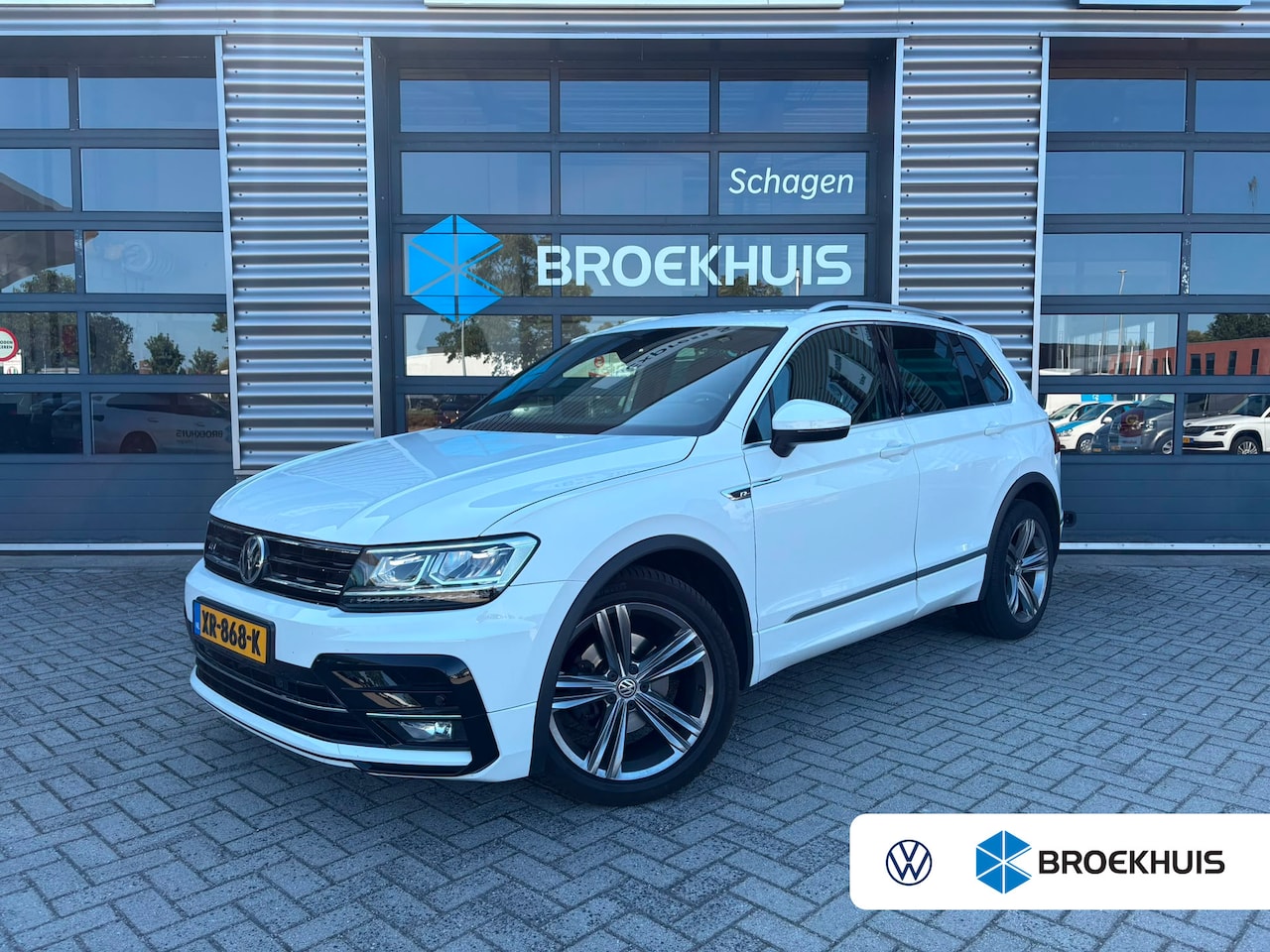 Volkswagen Tiguan - 1.5 TSI 130PK R-Line | Panoramadak | Elektrische achterklep | Cruise control adaptief | St - AutoWereld.nl