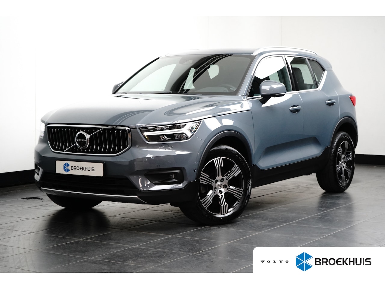 Volvo XC40 - 2.0 B4 Inscription | 360 camera | Harman/Kardon | Memory | Pilot Assist | Stoel & stuurver - AutoWereld.nl