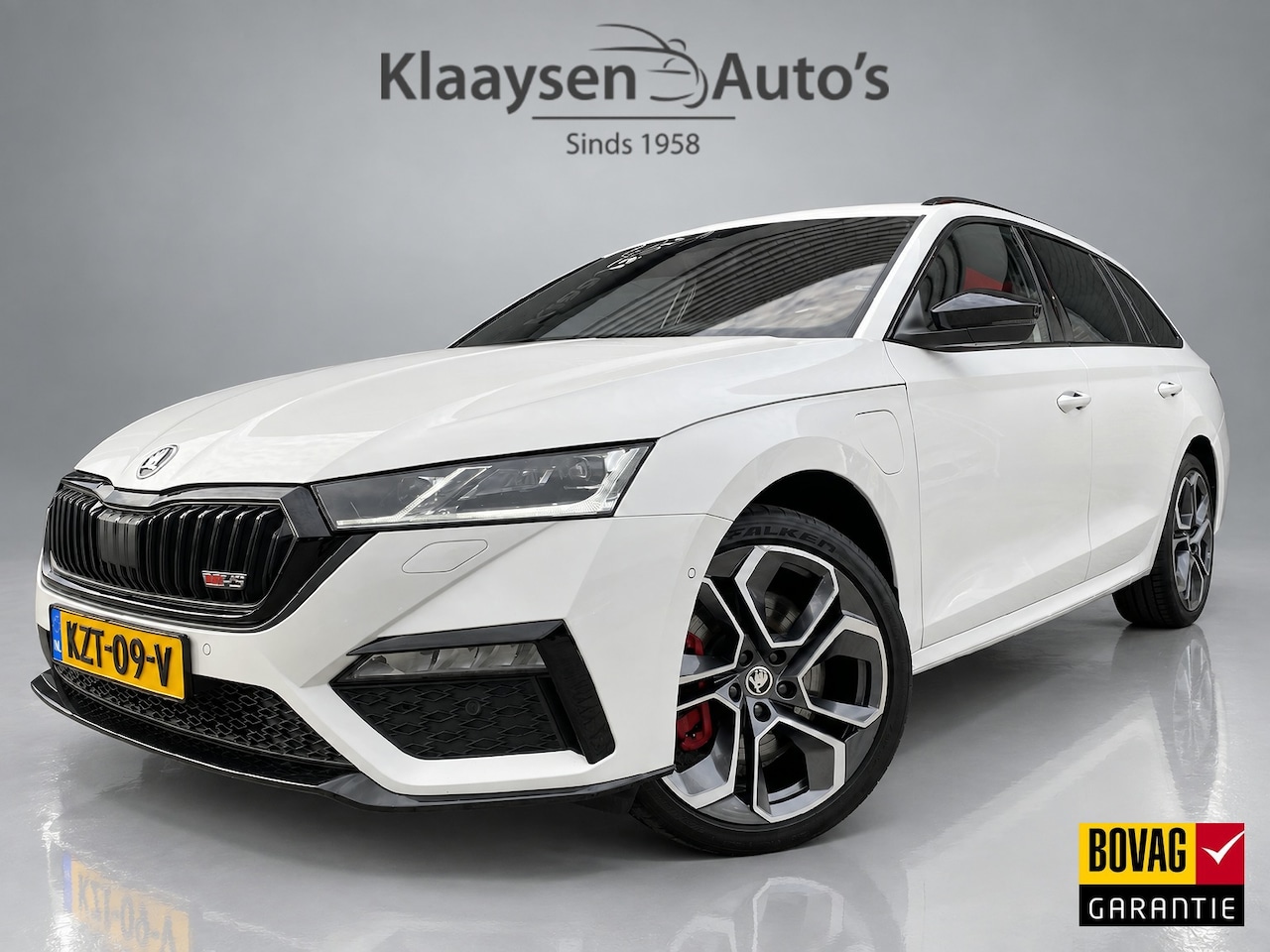 Skoda Octavia Combi - 1.4 TSI iV PHEV RS 245 pk AUT. | 1e eigenaar | dealer onderh. | trekhaak | stoel-stuurverw - AutoWereld.nl