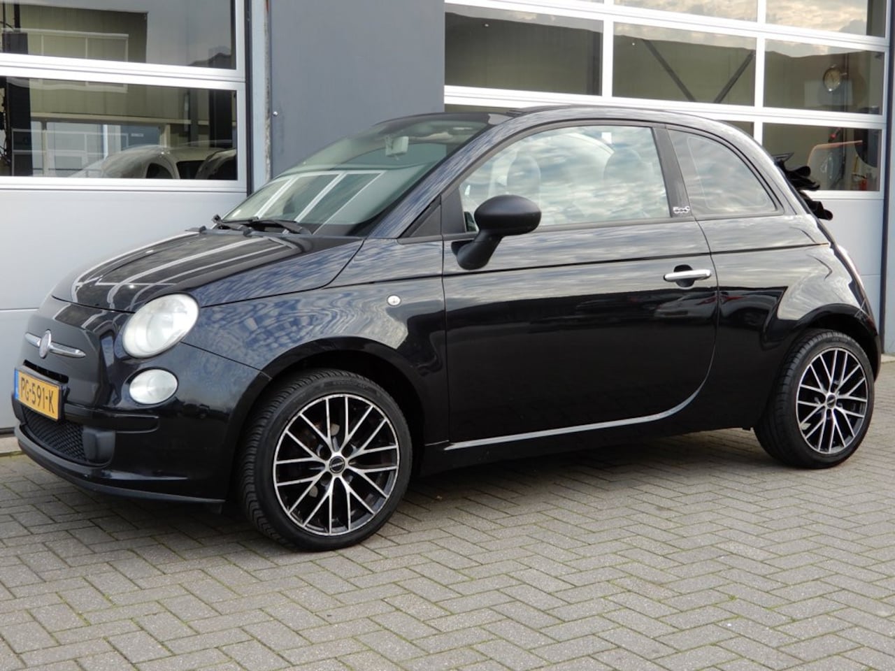 Fiat 500 - 1.2 Lounge Cabrio/Airco/LMV - AutoWereld.nl
