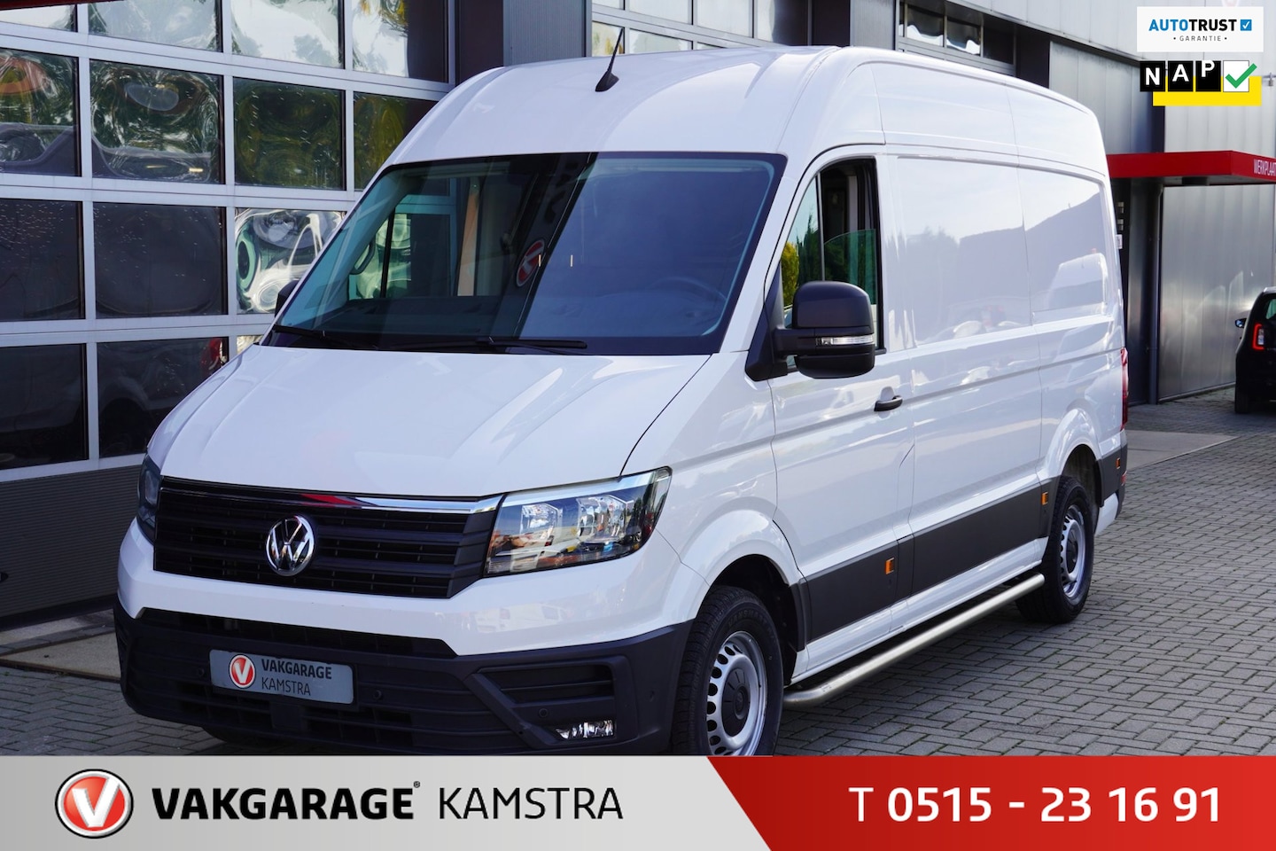 Volkswagen Crafter - 35 2.0 TDI L3H3 Highline Airco/Cruise/PDC - AutoWereld.nl