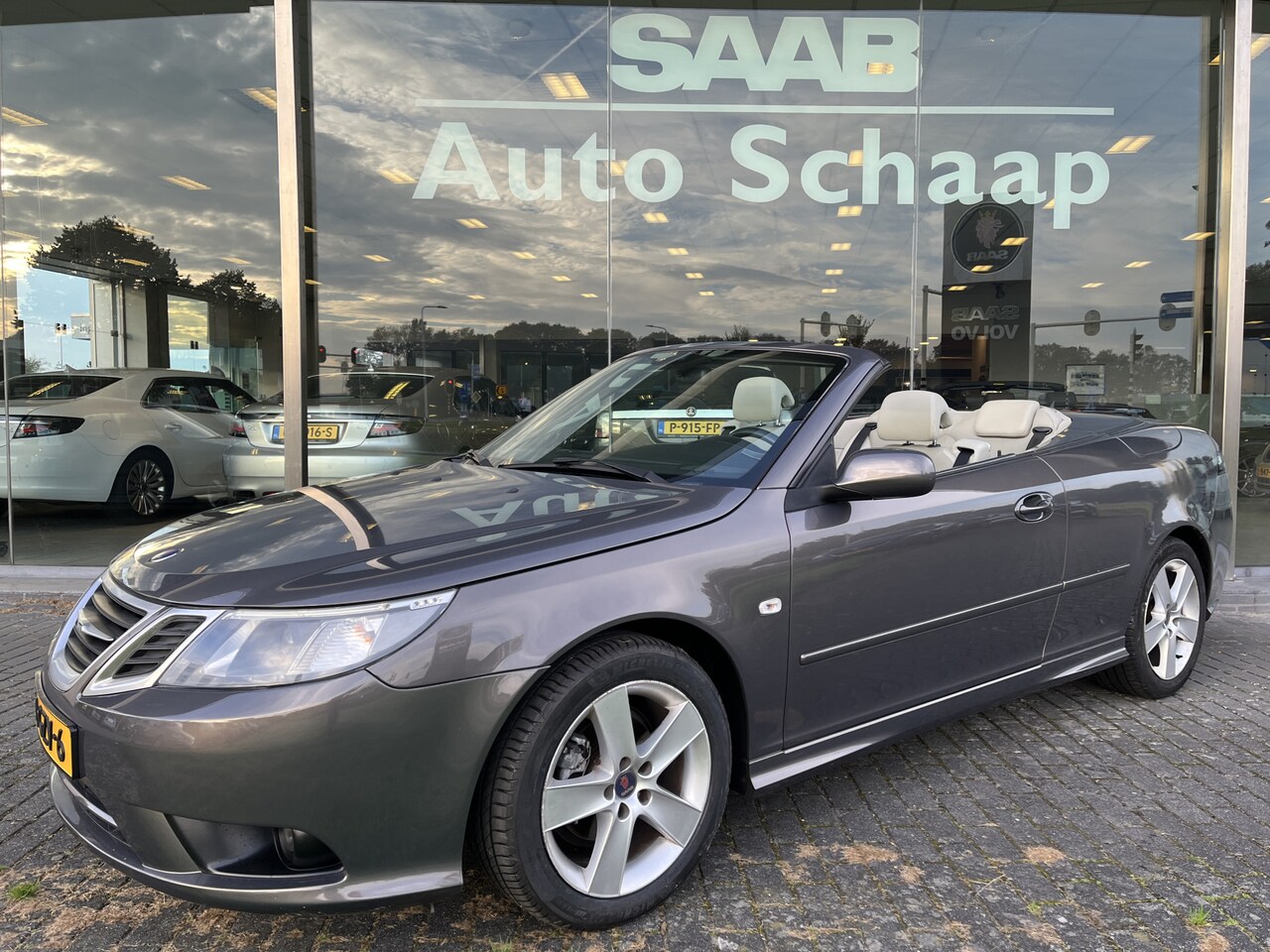 Saab 9-3 Cabrio - 1.8t Vector Automaat | Rijklaar incl garantie | Hirsch 195 Elektrisch bedienbare voorstoel - AutoWereld.nl