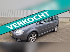 Volkswagen Touran - 2.0-16V FSI Trendline