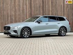 Volvo V60 - 2.0 T8 Plug-in hybrid AWD Ultra Dark / 360 Camera / Harman Kardon /
