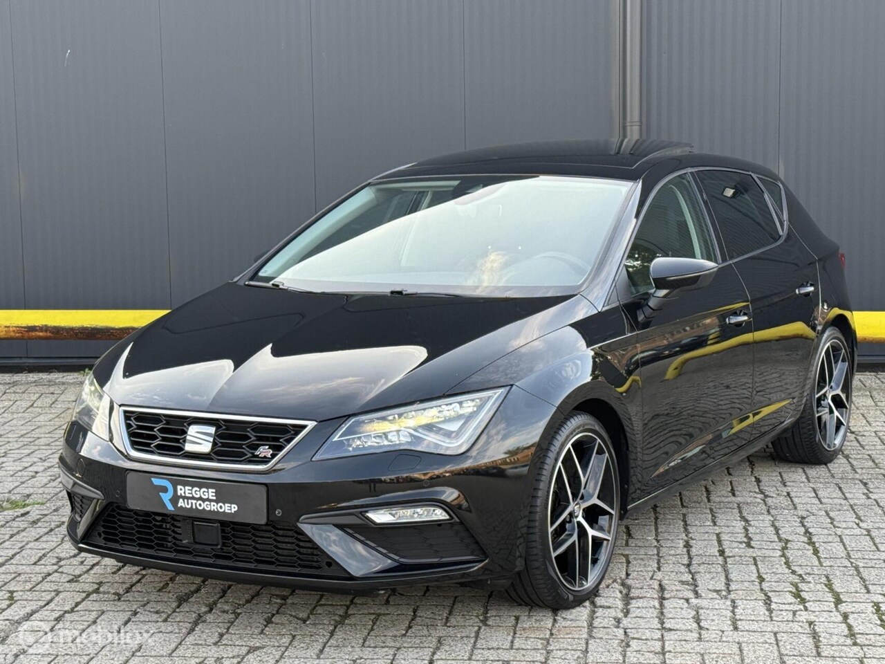 SEAT Leon - 1.5 TSI FR PANORAMADAK | ACC | CARPLAY - AutoWereld.nl