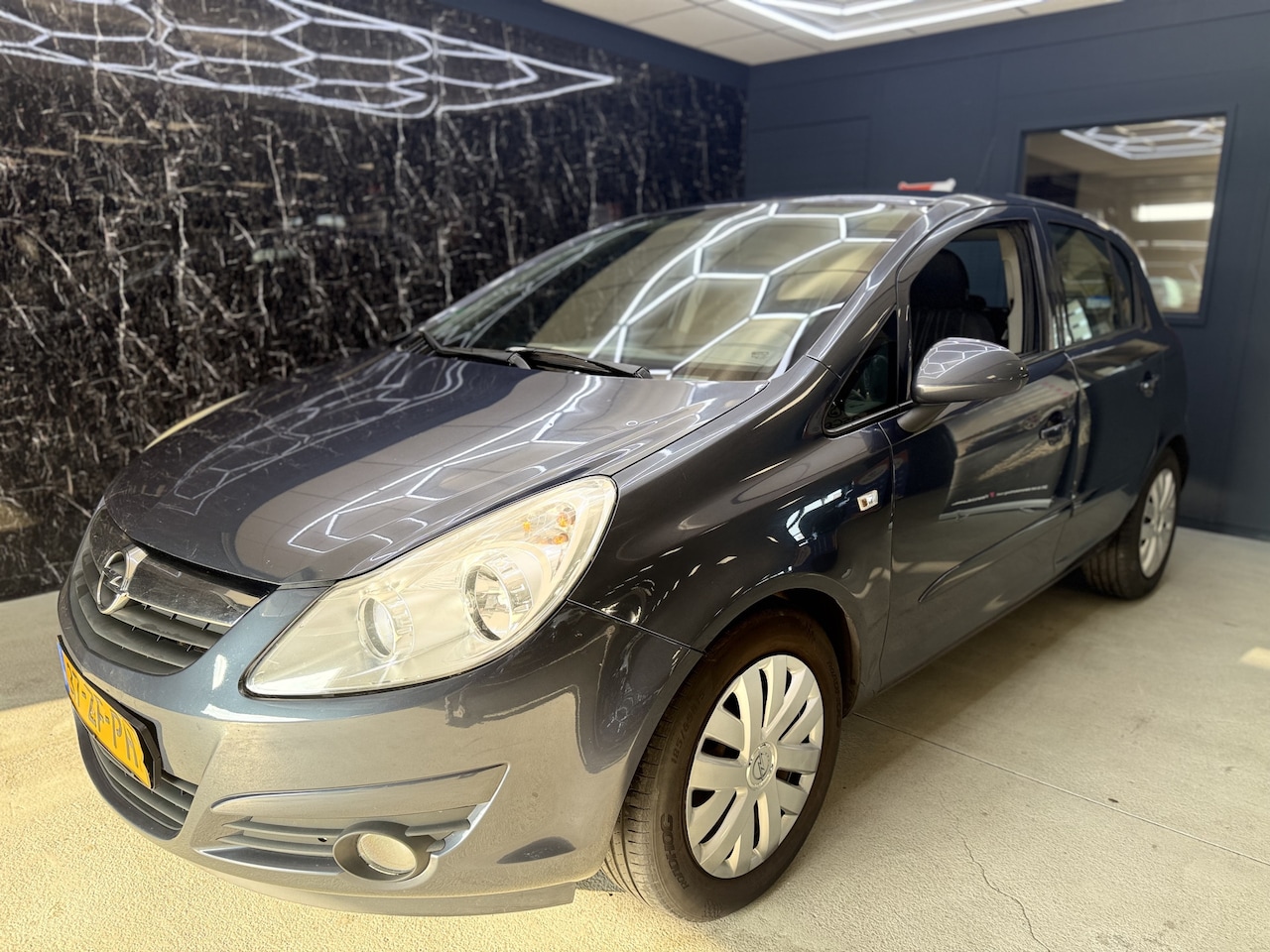 Opel Corsa - 1.4-16V Enjoy 1.4-16V Enjoy - AutoWereld.nl