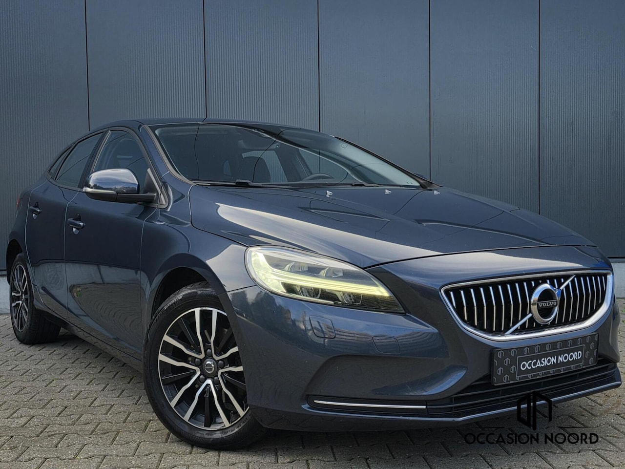 Volvo V40 - 2.0 D2|Navi|Stoelver|Climate|Voorruit vw|Facelift| - AutoWereld.nl