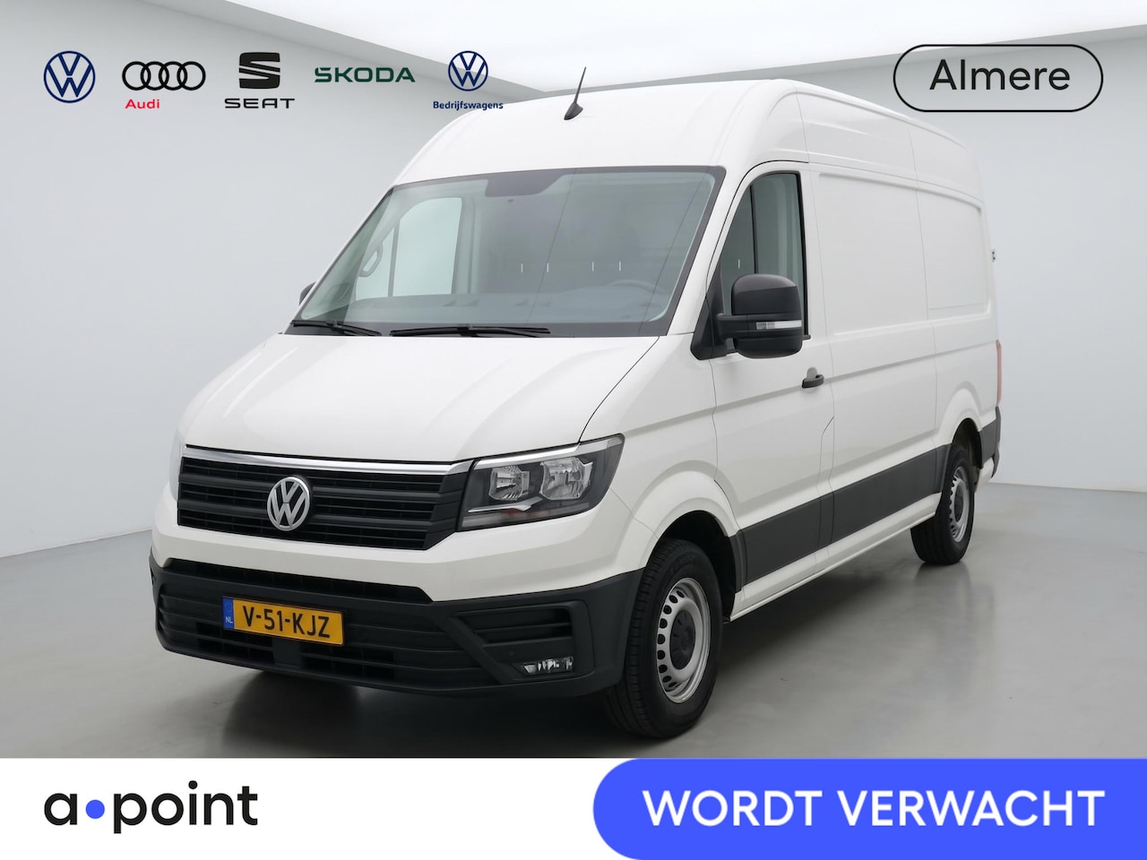 Volkswagen Crafter - 35 2.0 TDI L3H3 Highline 140 pk Automaat | Verlengde garantie | Navigatie | Parkeersensore - AutoWereld.nl