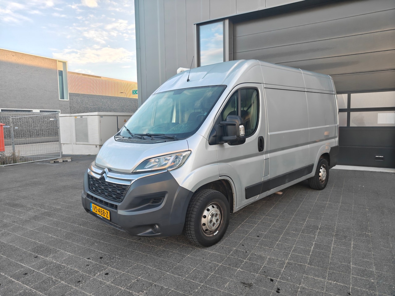 Citroën Jumper - 30 2.2 HDI L2H2 30 2.2 HDI L2H2,Luiffel,Cross/kartbus,Apple Carpl,Trekhaak 2500kg,Cruise Contr,Nieuwe apk, - AutoWereld.nl