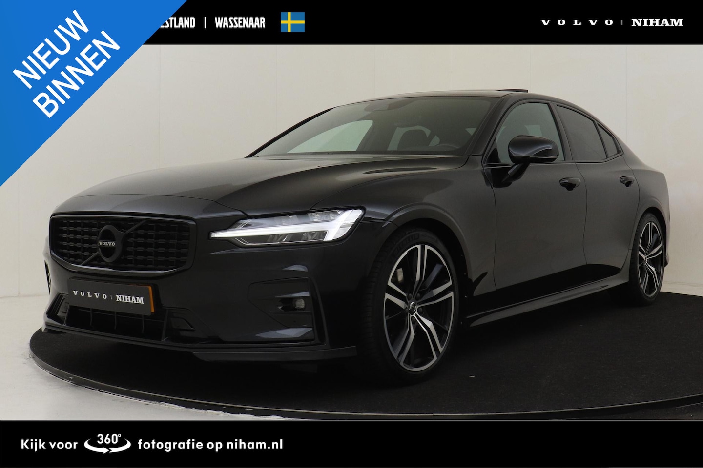 Volvo S60 - B4 (M-HYBRID) R-DESIGN -PANO.DAK|HARMAN/KARDON|POWER-SEATS|SPORTSTOELEN|STANDKACHEL|CAMERA - AutoWereld.nl