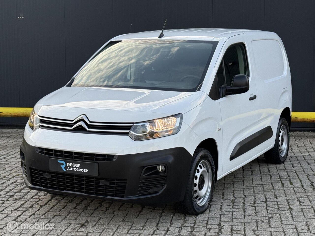 Citroën Berlingo - bestel 1.2 PureTech Club RIEM VERVANGEN - AutoWereld.nl