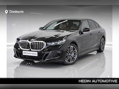 BMW 5-serie - 550e xDrive Sedan | M-Sport | 19" | Trekhaak | Bowers & Wilkins | Adaptief onderstel profe