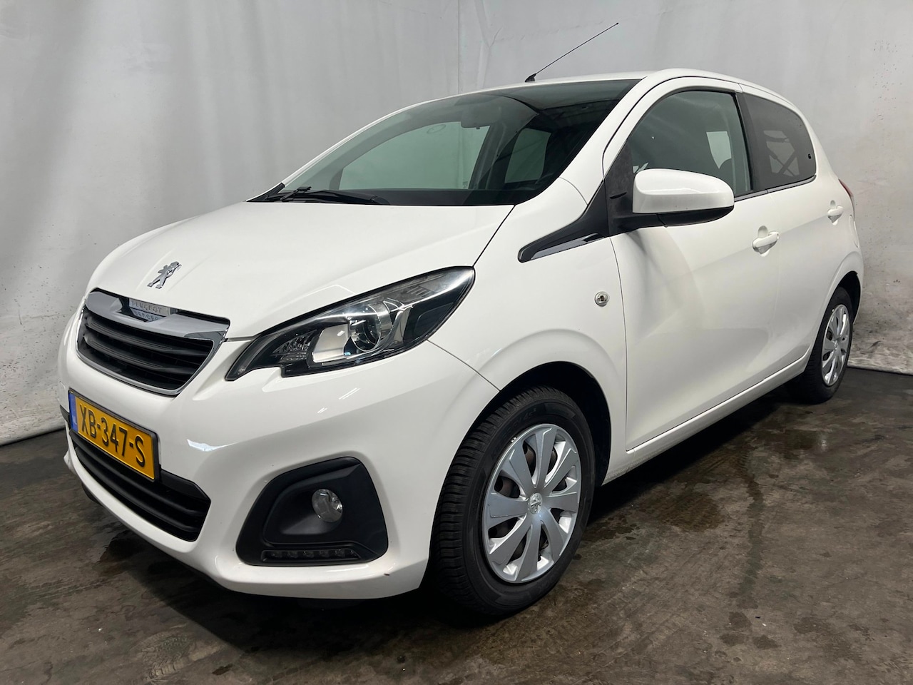 Peugeot 108 - 1.0 e-VTi Active TOP! SCHADEAUTO! - AutoWereld.nl