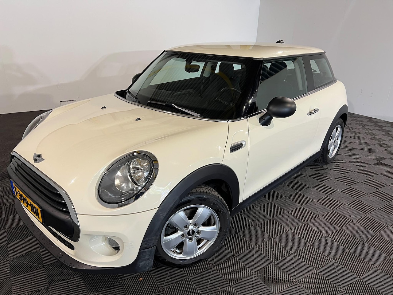 MINI 3-Deurs - 1.5 One D Business - AutoWereld.nl