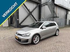 Volkswagen Golf - 2.0 TDI GTD