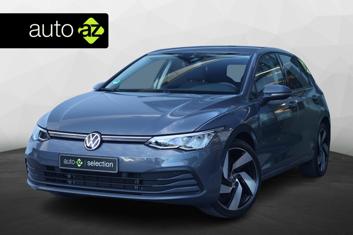 Volkswagen Golf - 1.5 TSI Life Business / Carplay / PDC / GTI velgen / Sfeerverlichting - AutoWereld.nl