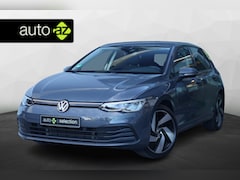 Volkswagen Golf - 1.5 TSI Life Business / Carplay / PDC / GTI velgen / Sfeerverlichting