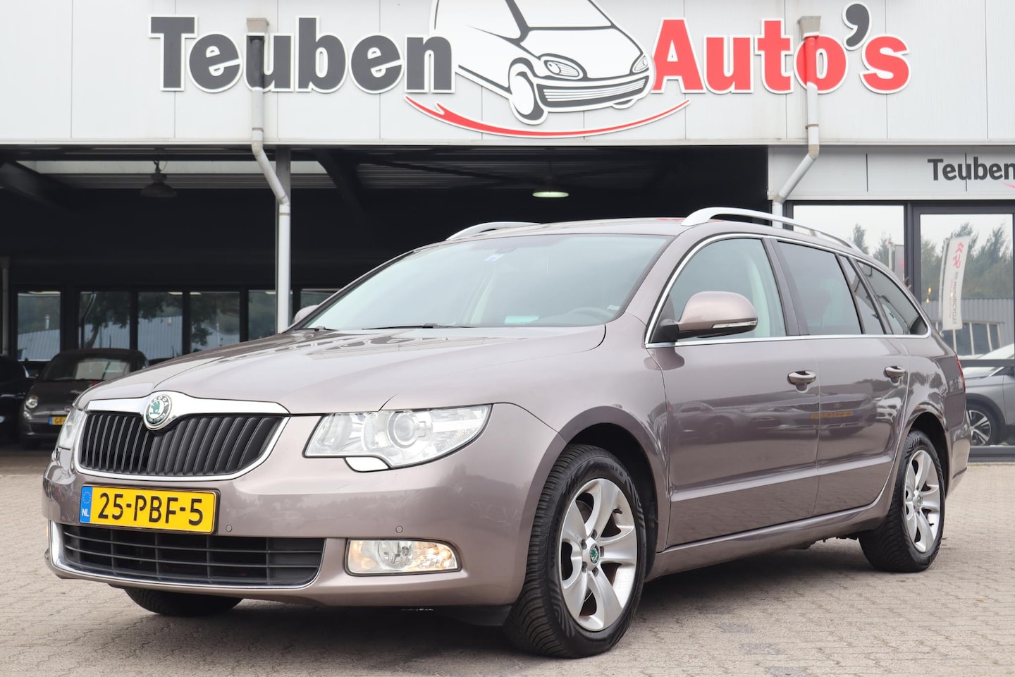 Skoda Superb Combi - 1.8 TSI Ambition Business Line | Climate control | Cruise control | Xenon | Ruime stationc - AutoWereld.nl