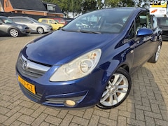 Opel Corsa - 1.4-16V Enjoy 2008. Airco/Cruise/Lichtmetaal etc.. APK 06-2027