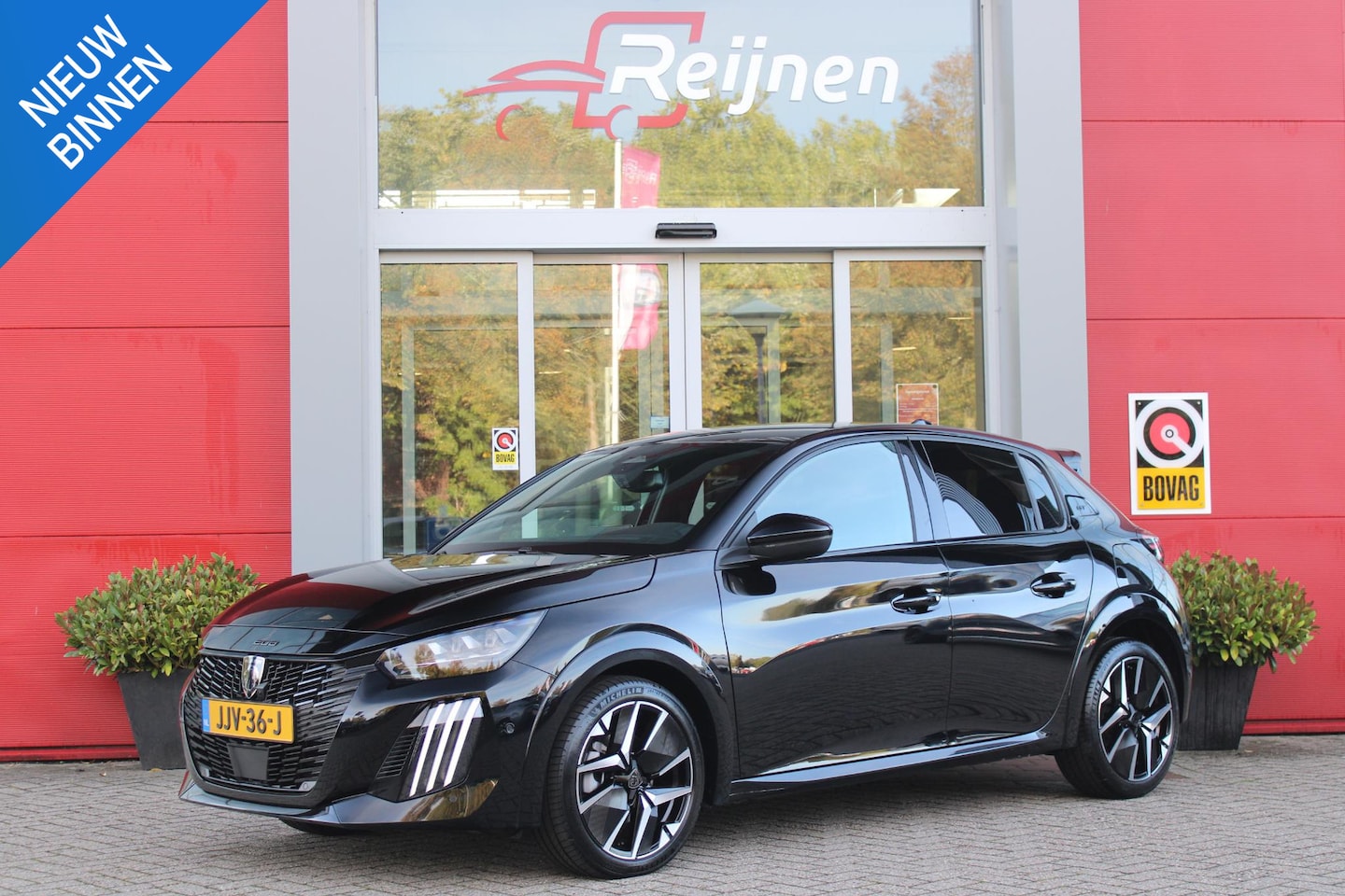Peugeot 208 - 1.2 Hybrid 145PK AUTOMAAT GT PACK | ELEKTRISCH BEDIENBARE BESTUURDERSSTOEL MET MASSAGE FUN - AutoWereld.nl