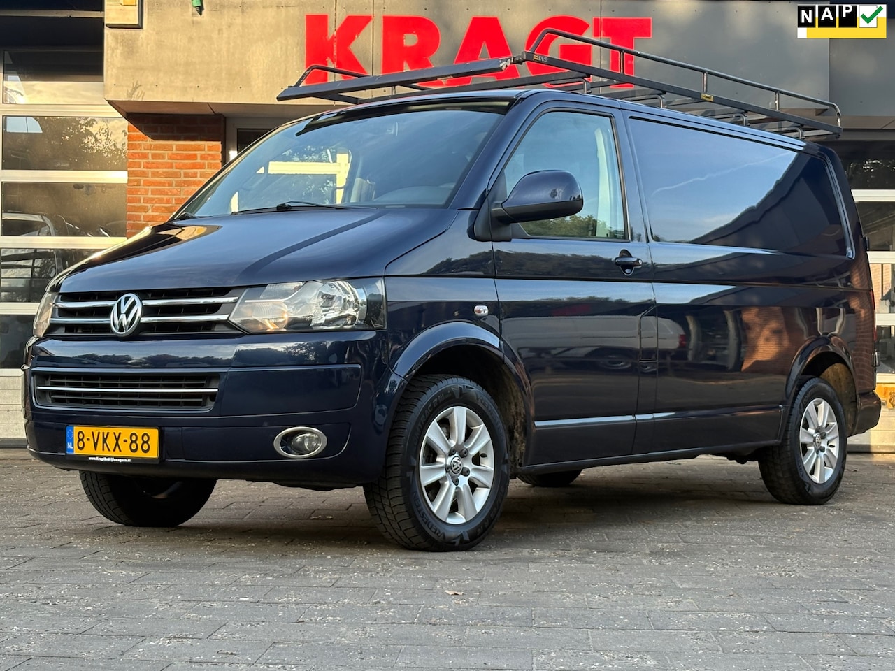 Volkswagen Transporter - 2.0 TDI L1H1|NAP|140PK|trekhaak*2500KG*|airco|cruise|parkeersensoren achter|lichtmetalen v - AutoWereld.nl