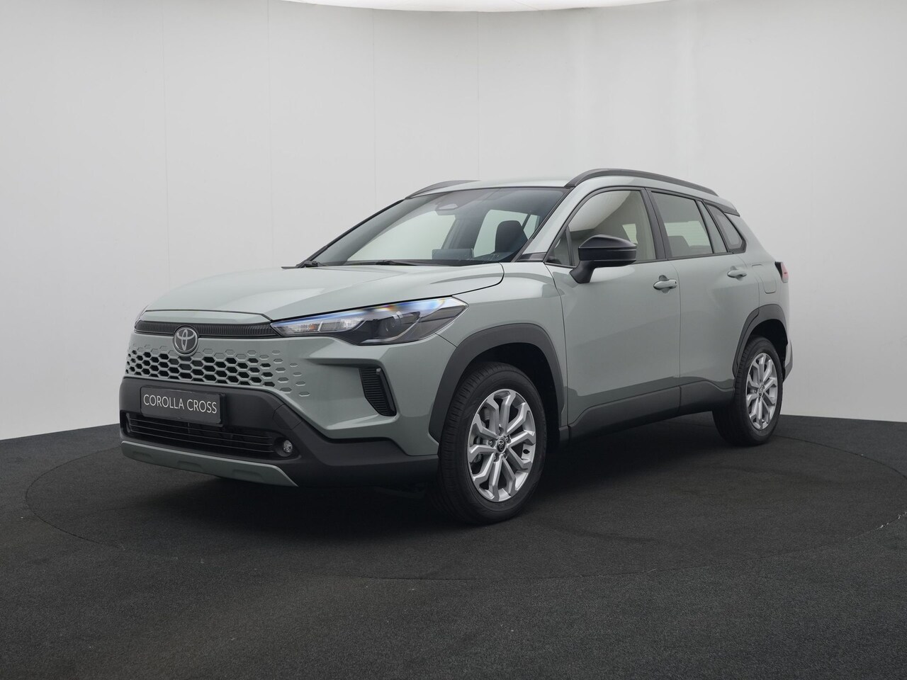 Toyota Corolla Cross - Hybrid 140 Active ||Urban Khaki|| Nu met € 3.500,-korting||Direct leverbaar|| - AutoWereld.nl