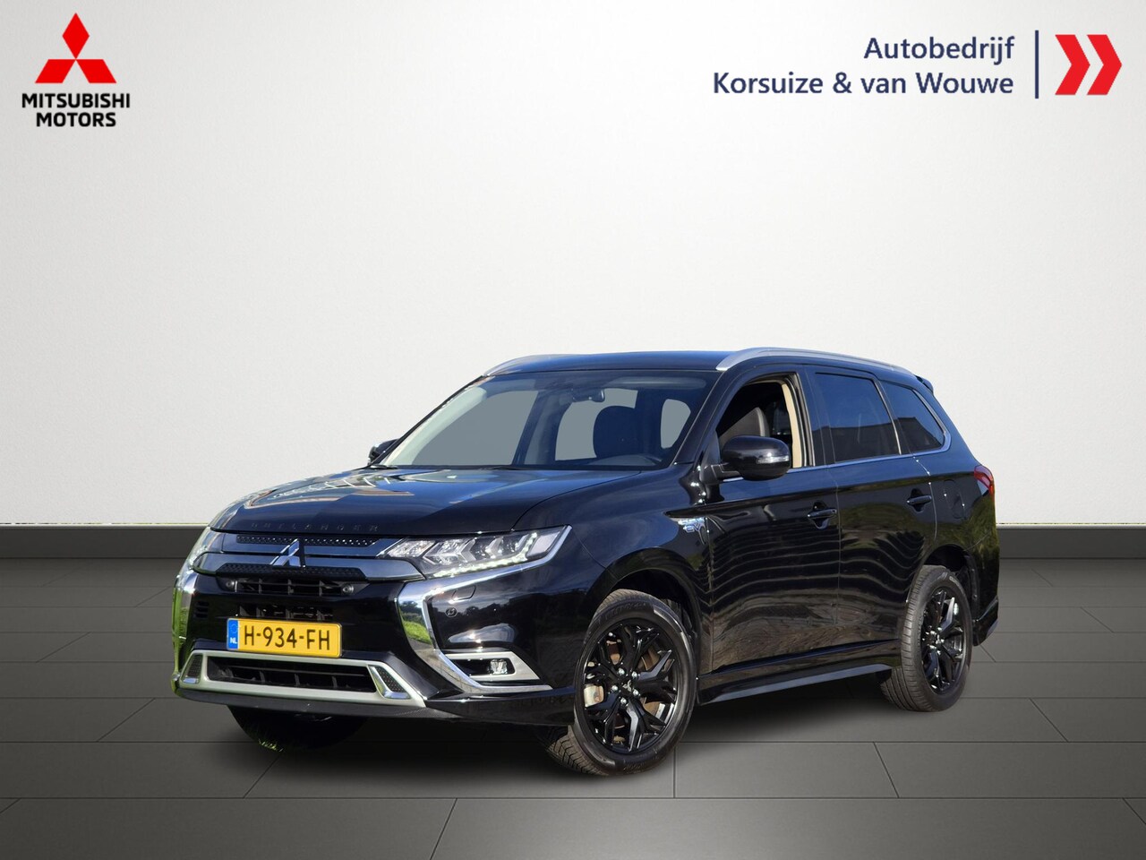 Mitsubishi Outlander - 2.4 PHEV Intense S 2.4 PHEV Intense S - AutoWereld.nl