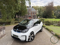 BMW i3 - Basis 120Ah 42 kWh | PDC | Navi | Nieuwe Service & APK | Geen Afleverkosten |