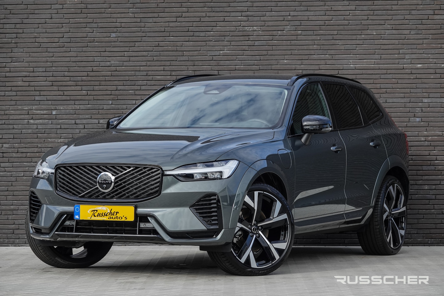Volvo XC60 - 2.0 T8 456Pk | Plug-in hybrid | Plus Dark | AWD | Leder | Harman-Kardon | 360° Camera | 22 - AutoWereld.nl