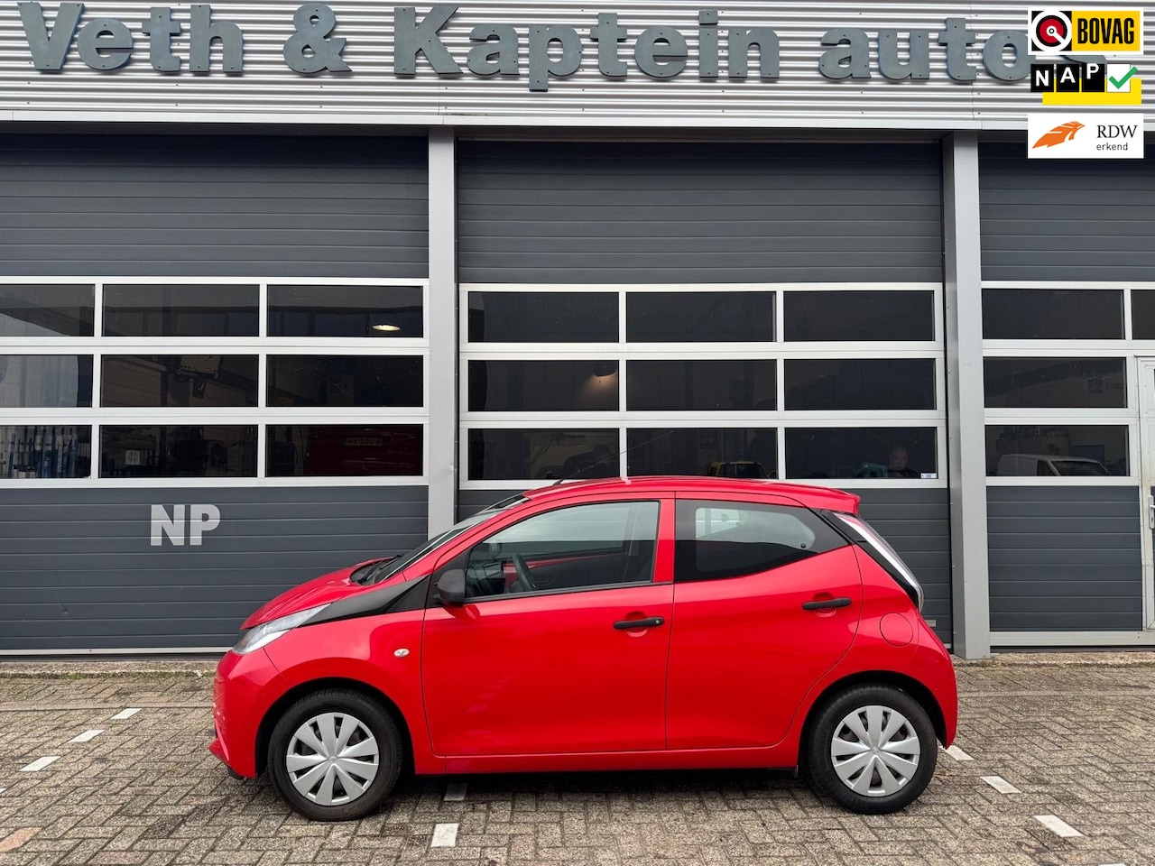 Toyota Aygo - 1.0 VVT-i x-now 1.0 VVT-i x-now - AutoWereld.nl