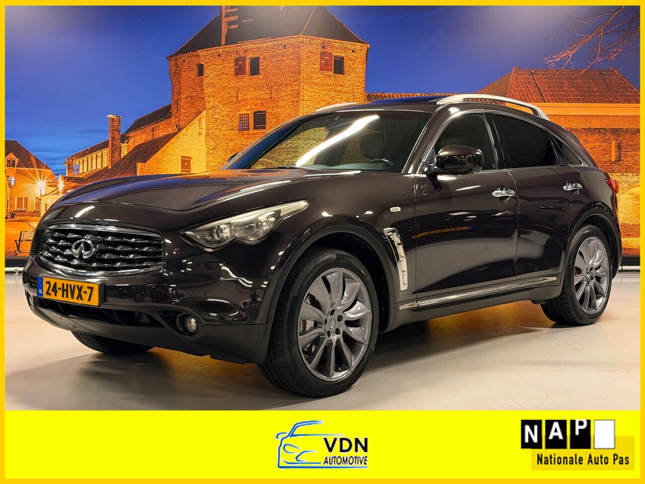 Infiniti FX - 50 S Premium Automaat Leer Bose Camera Trekhaak - AutoWereld.nl