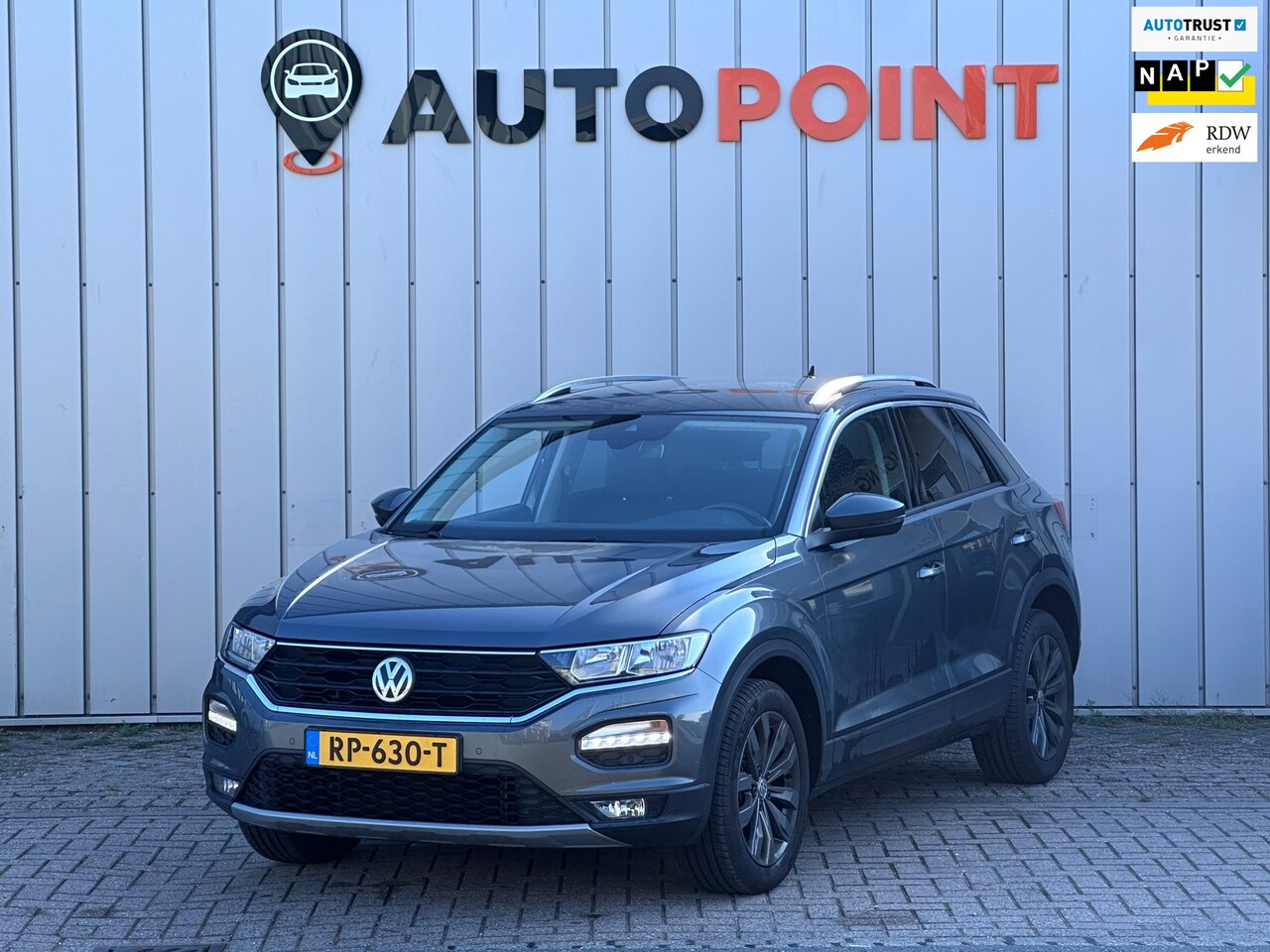 Volkswagen T-Roc - TSI DEALER OND PDC VOOR CAMERA - AutoWereld.nl