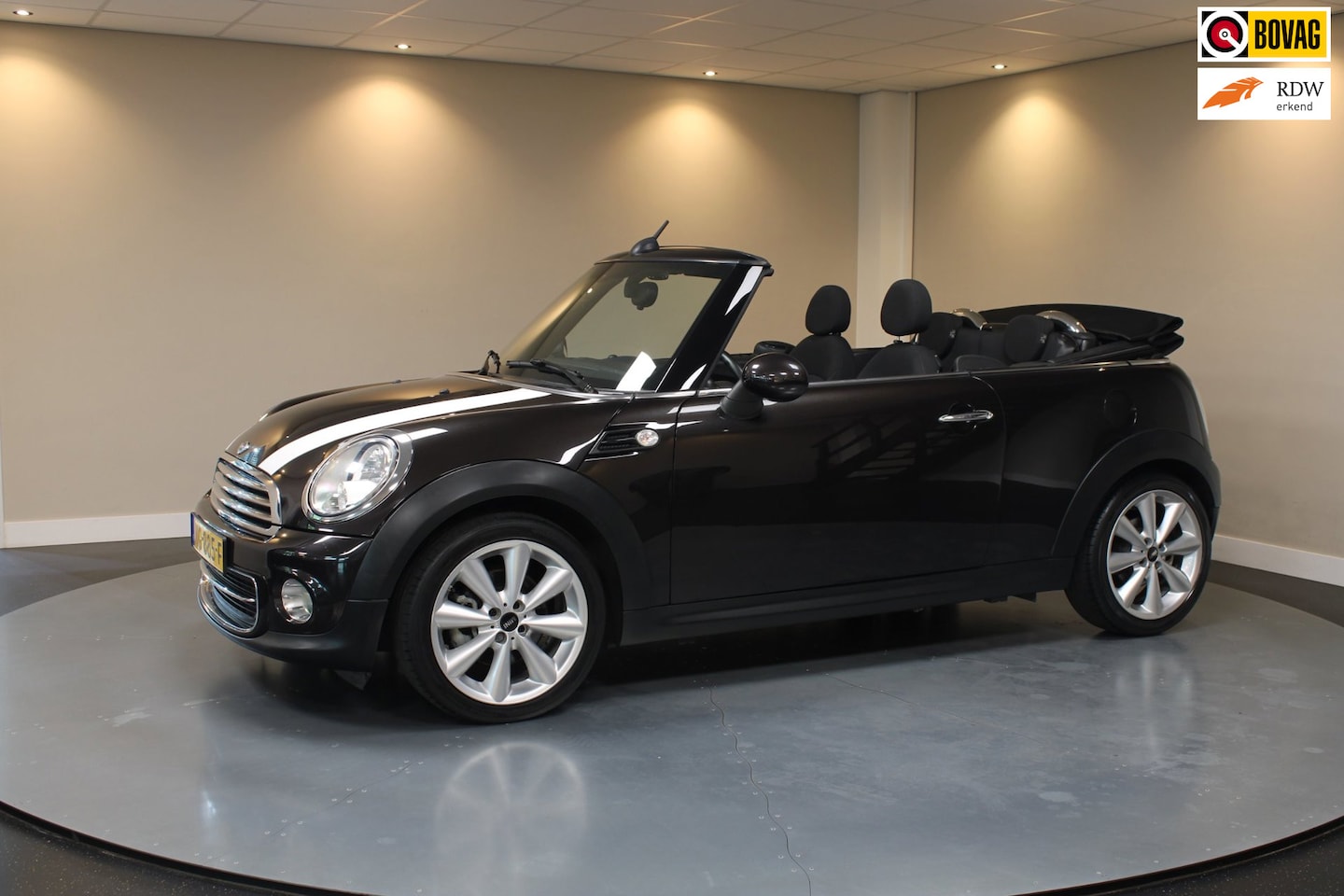 MINI Cabrio - 1.6 Cooper Chili *Automaat* Dealer OH|Stoelverw.|Cruise|Navi|PDC|Sfeerverlichting|Climate| - AutoWereld.nl