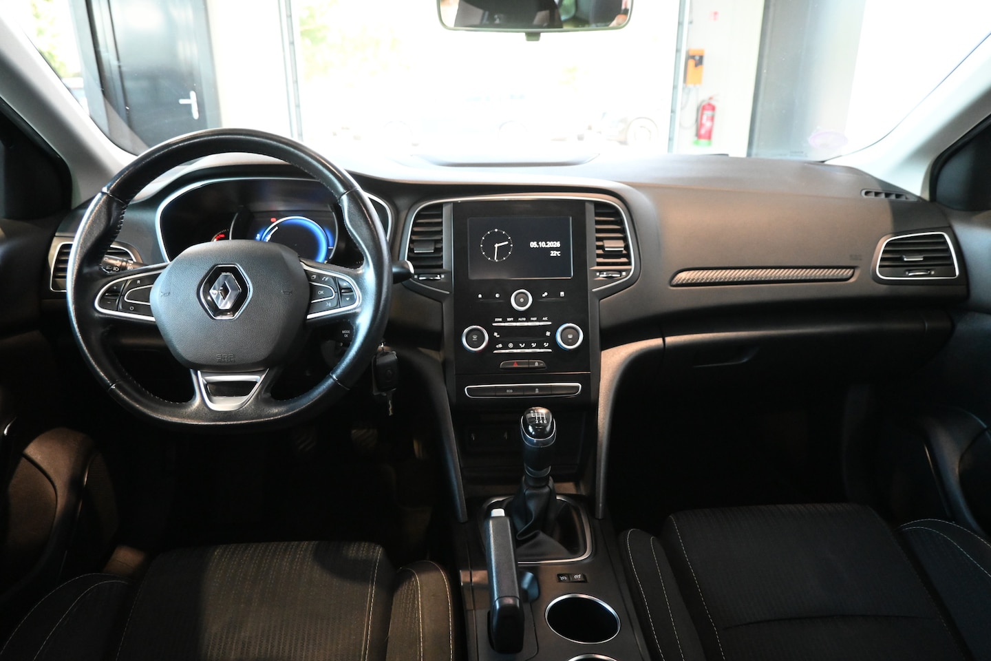 Renault Mégane Estate - 1.2 TCe Nap! Clima Cruise control Navigatie Trekhaak Led 100% Onderhouden! Inruil Mogelijk - AutoWereld.nl