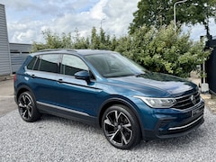 Volkswagen Tiguan - 1.4 TSI eHybrid Life Leer|Memory|Camera|ACC|Trekhaak