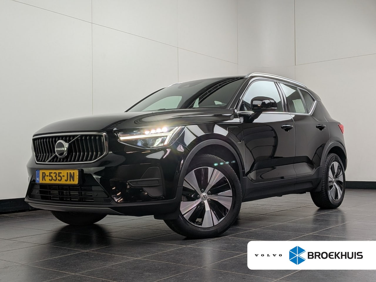 Volvo XC40 - 1.5 T4 Plug-in hybrid Plus Bright | Trekhaak | Pilot Assist | Memory | Harman/Kardon | Sto - AutoWereld.nl