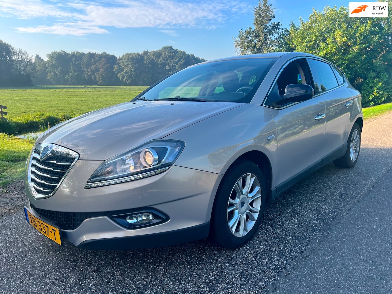 Lancia Delta - 1.4 M.air Gold / dealerauto / 2012 - AutoWereld.nl