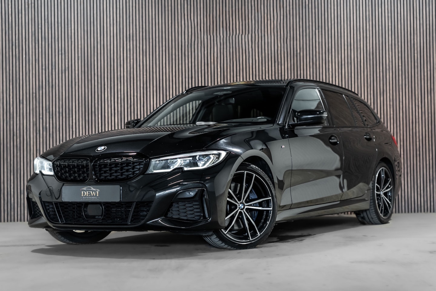 BMW 3-serie Touring - M340d xDrive High Executive Pano Leder Camera - AutoWereld.nl