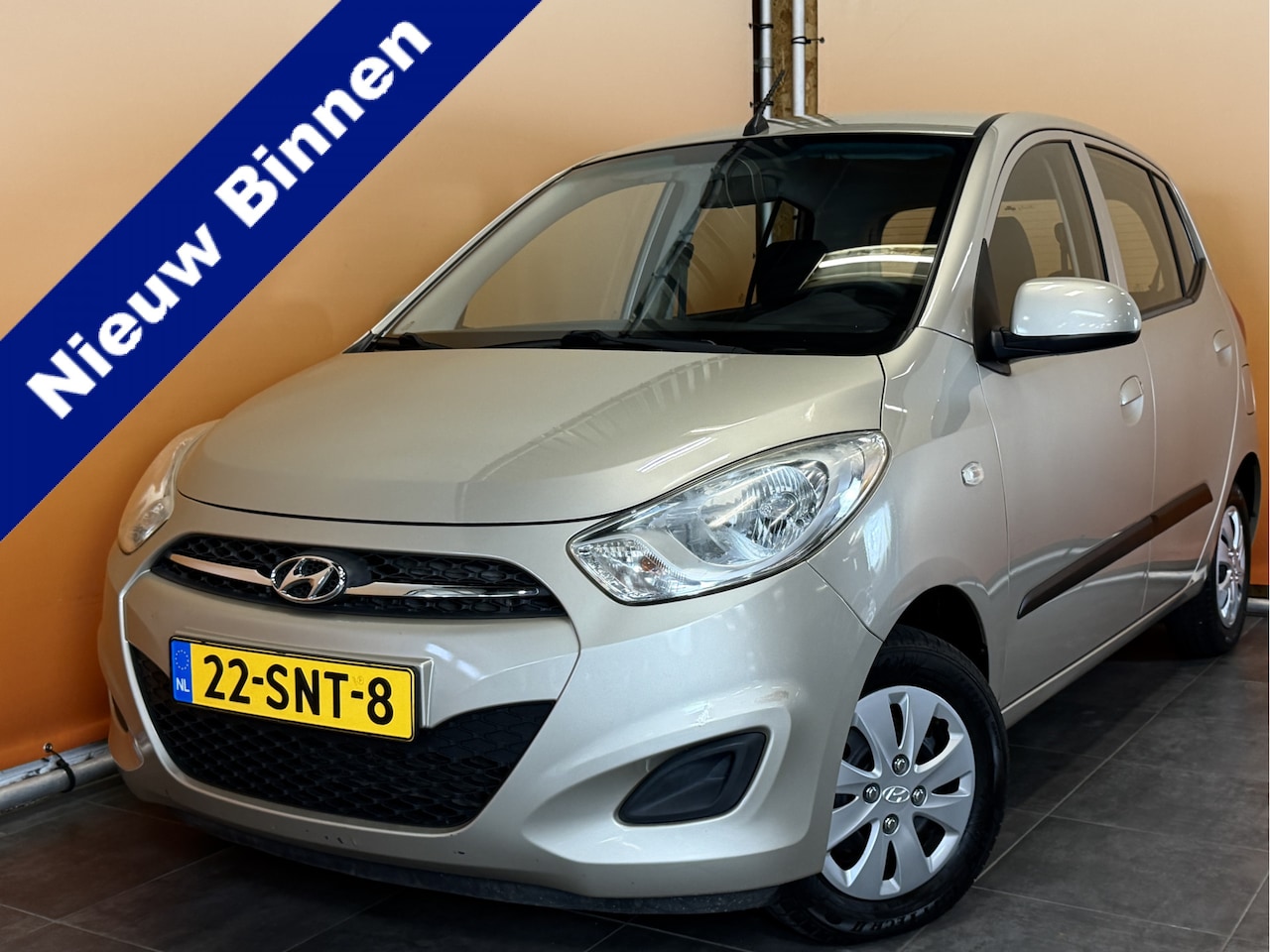 Hyundai i10 - 1.1 i-Drive Cool airco | lage km stand - AutoWereld.nl