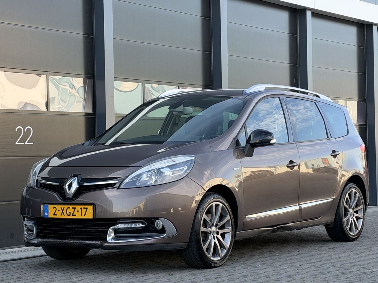 Renault Grand Scénic - 1.6 dCi Bose Navi Clima 7-PERS - AutoWereld.nl