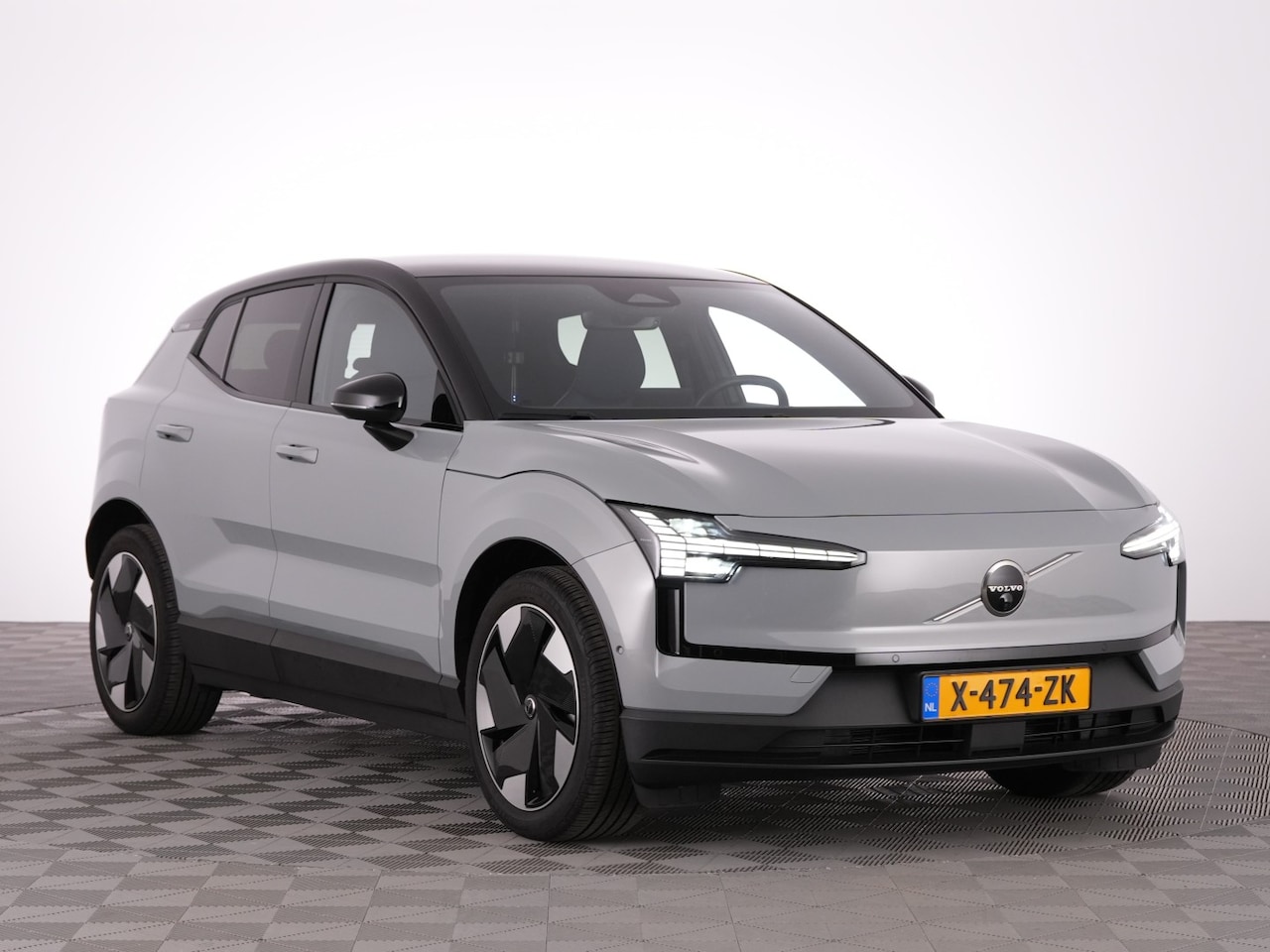 Volvo EX30 - Twin Motor Performance Ultra 69 kWh | PANORAMADAK | Trekhaak ✅ 1e Eigenaar - AutoWereld.nl